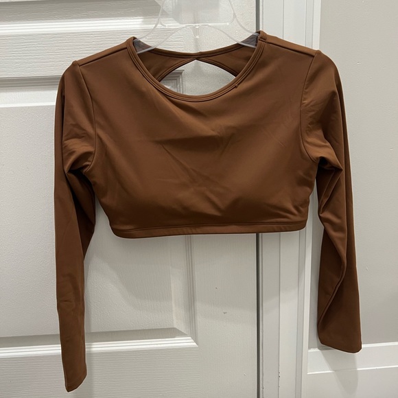 Aoxjox Long Sleeve Crop Top - Picture 2 of 4